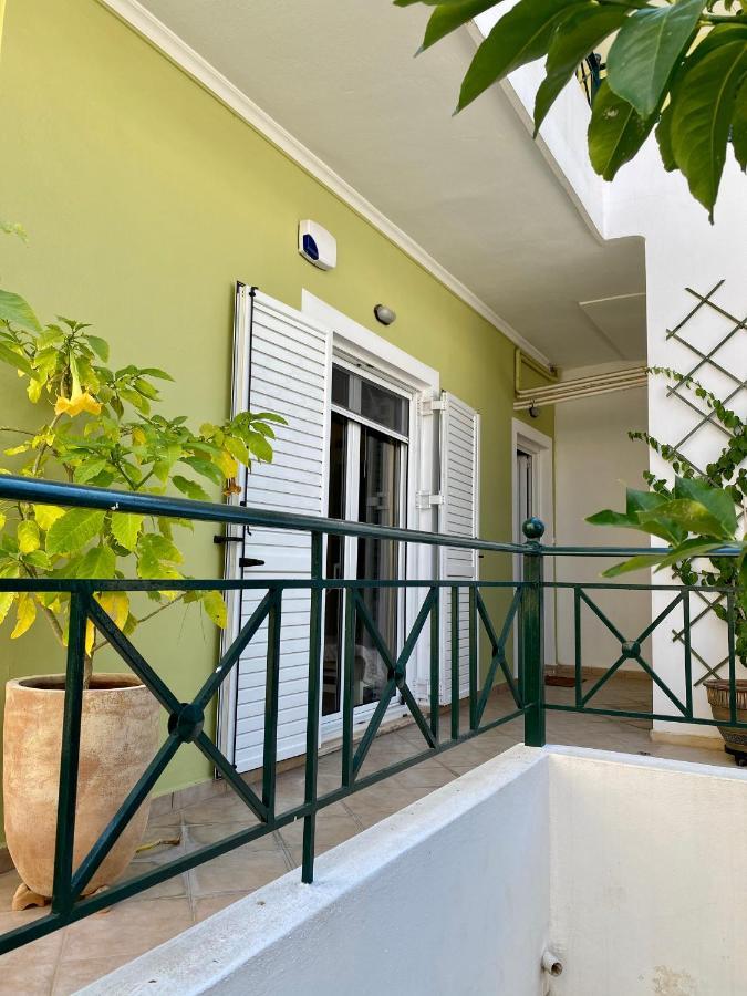 Dimitris Place Near Athens Airport Koropi Esterno foto